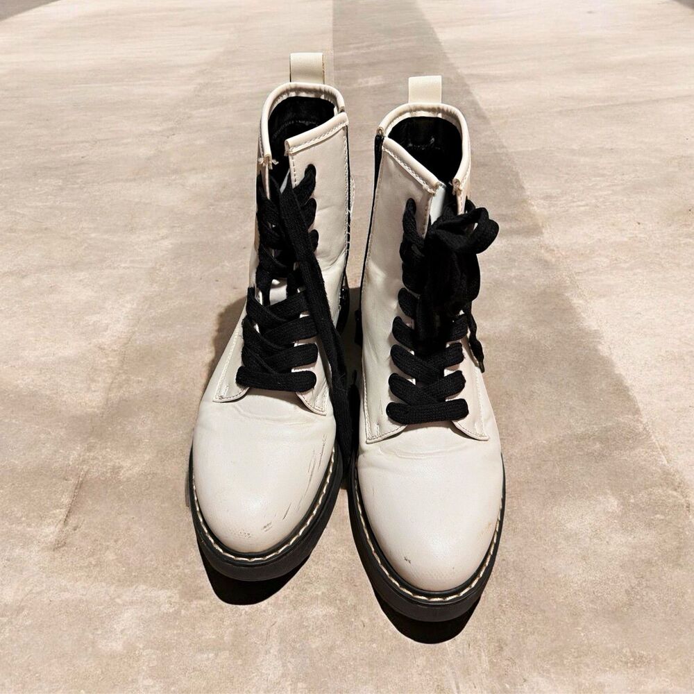 Women’s Combat Ankle Boots, Lace-Up, Black Laces, Rubber Sole Size 7